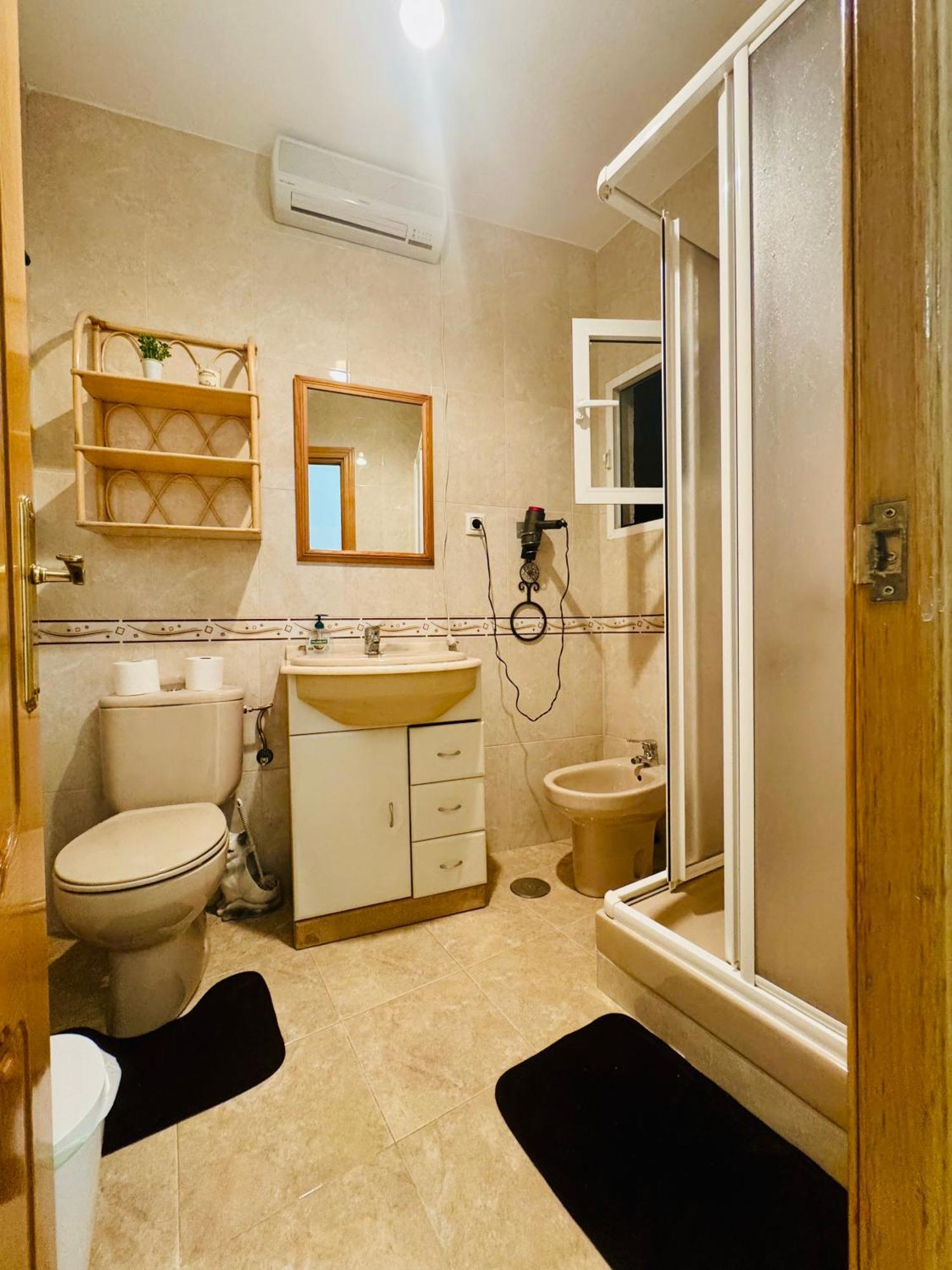 Pisos Baraja Gl Apartment Мадрид Екстериор снимка