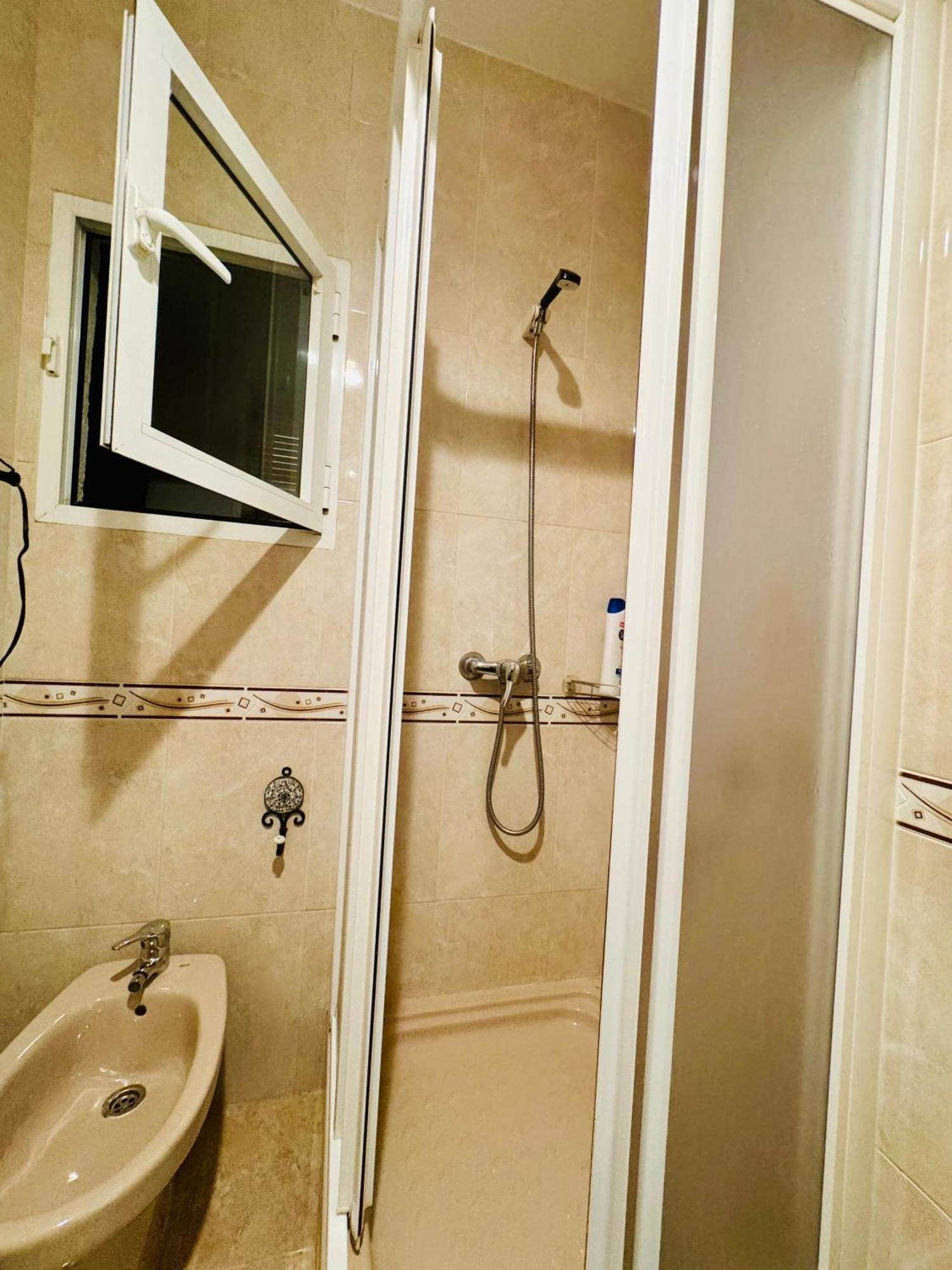 Pisos Baraja Gl Apartment Мадрид Екстериор снимка
