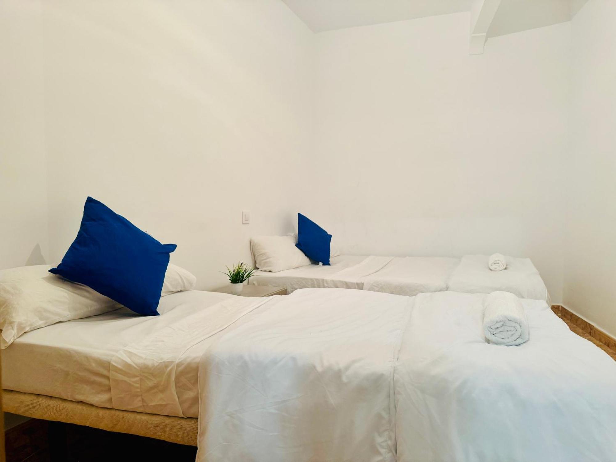Pisos Baraja Gl Apartment Мадрид Екстериор снимка