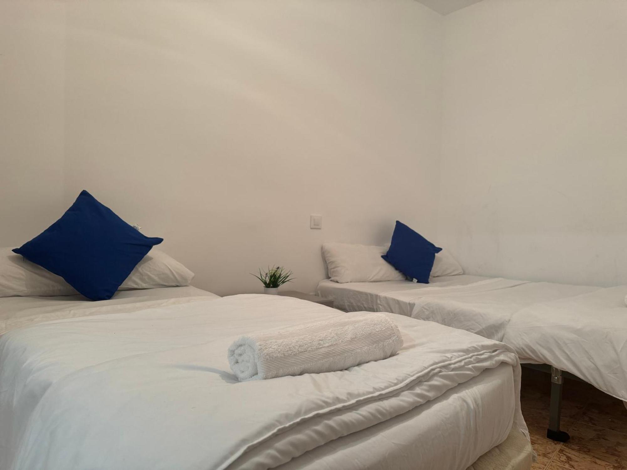 Pisos Baraja Gl Apartment Мадрид Екстериор снимка