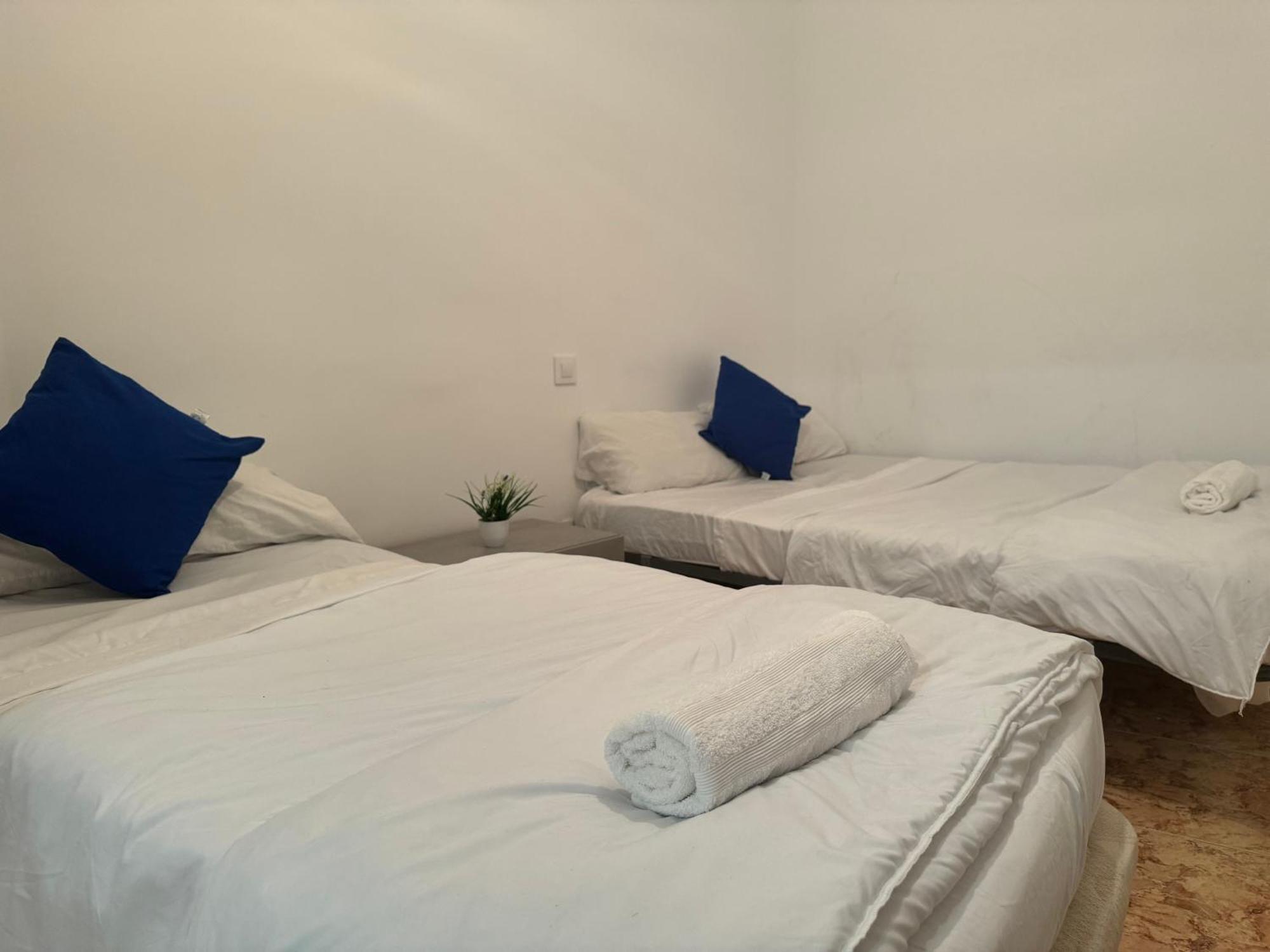 Pisos Baraja Gl Apartment Мадрид Екстериор снимка